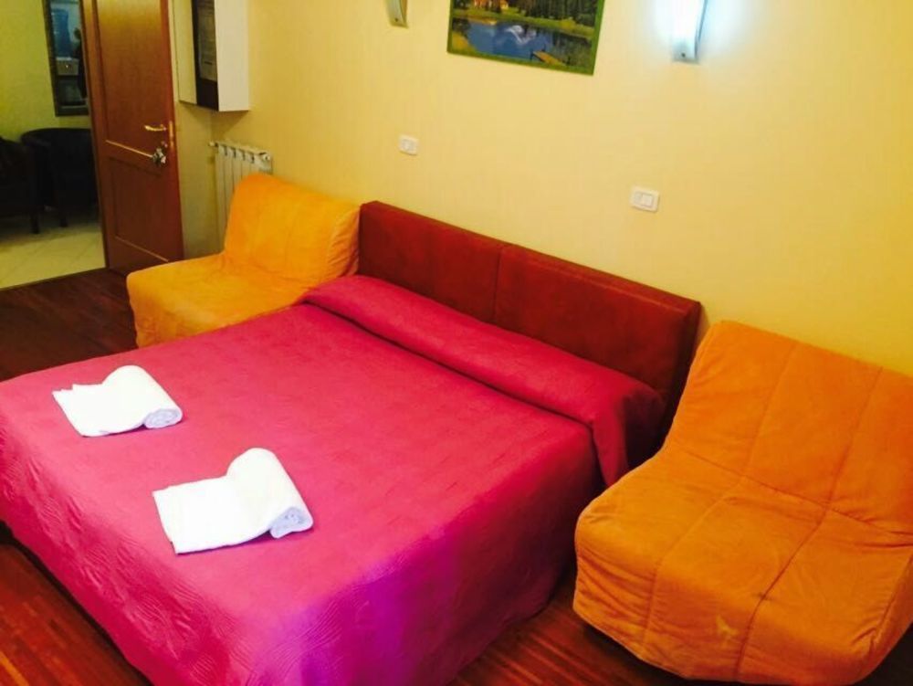 Zhihua Guest House Rome Extérieur photo